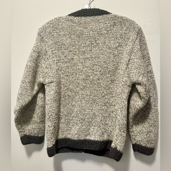 Hand knit Cardigan Sweater light grey white trimmed black thick Wool blend M/L - Picture 2 of 9